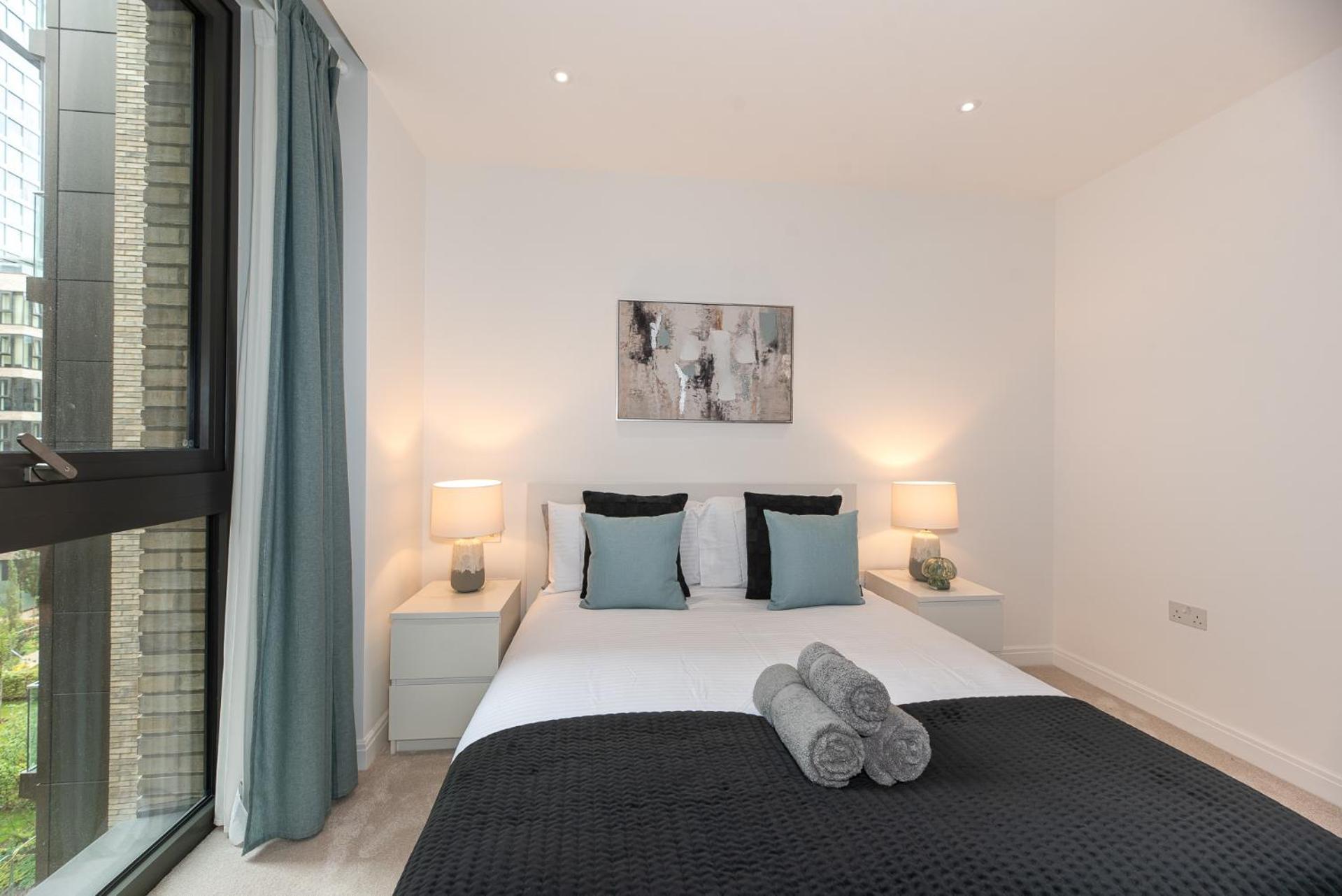 Premium 2-bedroom Flat With Lift & Private Balcony In Clerkenwell, Barbican Appartement