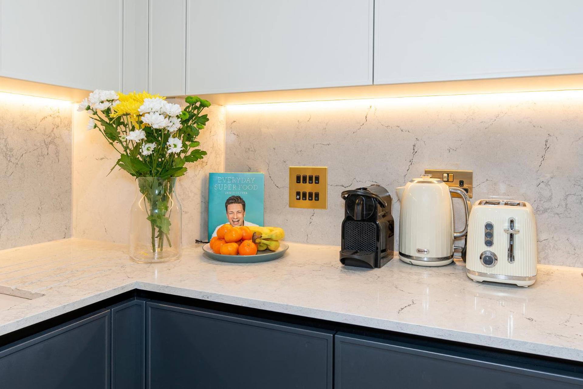 Premium 2-bedroom Flat With Lift & Private Balcony In Clerkenwell, Barbican Appartement Londres