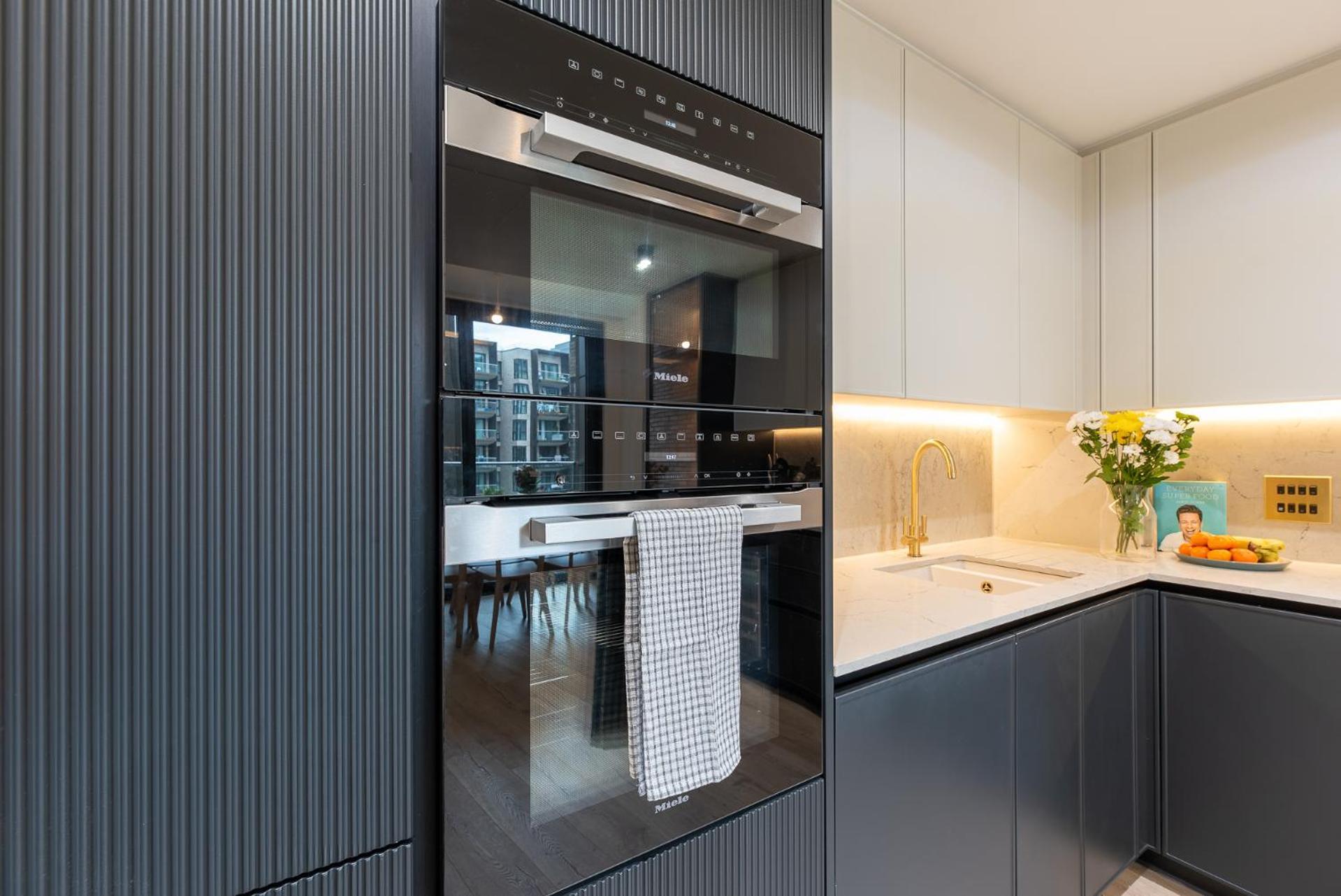 Premium 2-bedroom Flat With Lift & Private Balcony In Clerkenwell, Barbican Appartement Londres