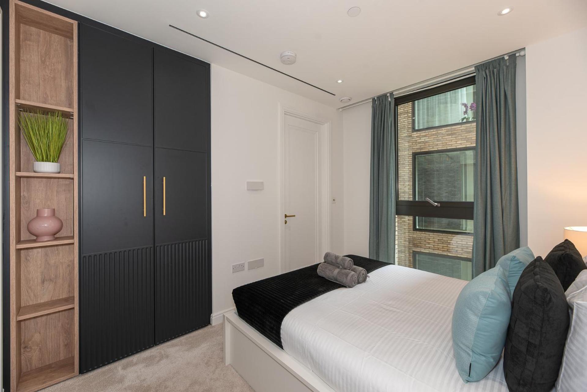 Appartement Premium 2-bedroom Flat With Lift & Private Balcony In Clerkenwell, Barbican Londen