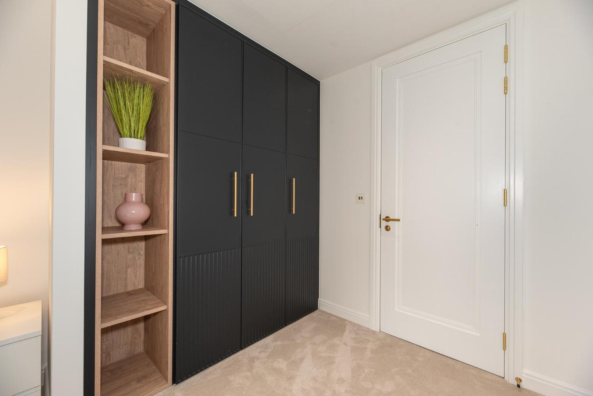 Apartamento Premium 2-bedroom Flat With Lift & Private Balcony In Farringdon,