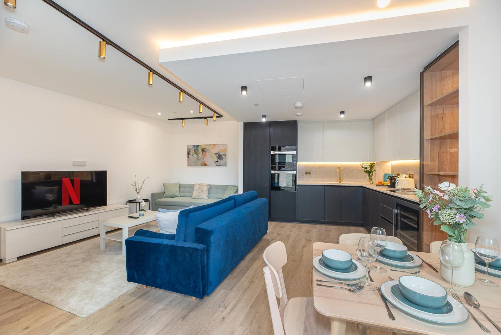 Apartamento Premium 2-bedroom Flat With Lift & Private Balcony In Farringdon,